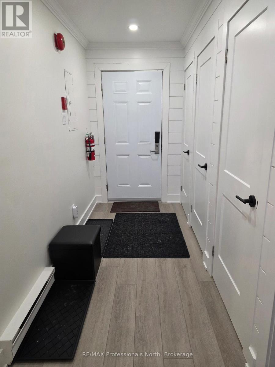 105 - 32 Deerhurst Greens Drive, Huntsville, Ontario  P1H 2E8 - Photo 21 - X12828664