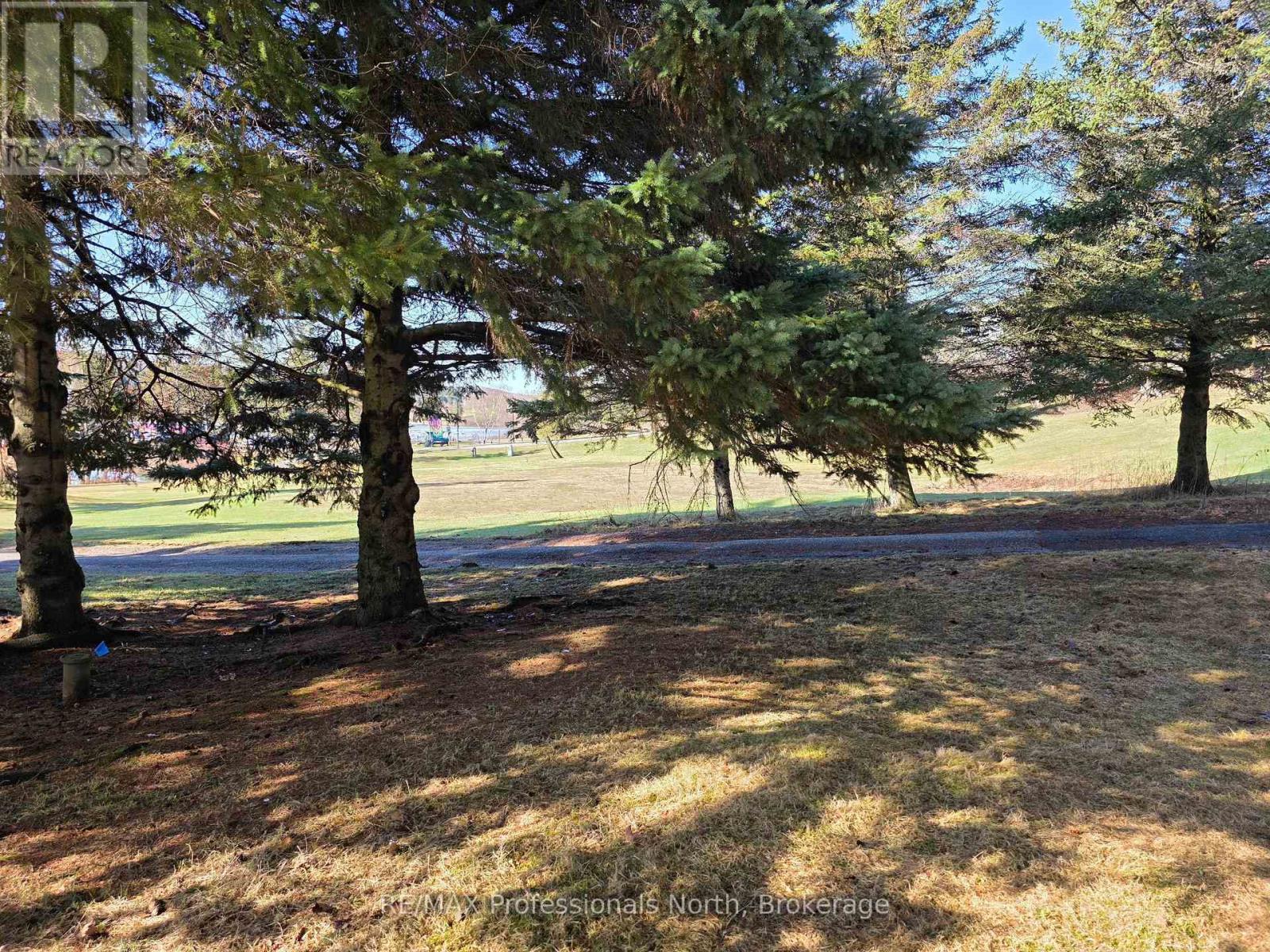 105 - 32 Deerhurst Greens Drive, Huntsville, Ontario  P1H 2E8 - Photo 29 - X12828664