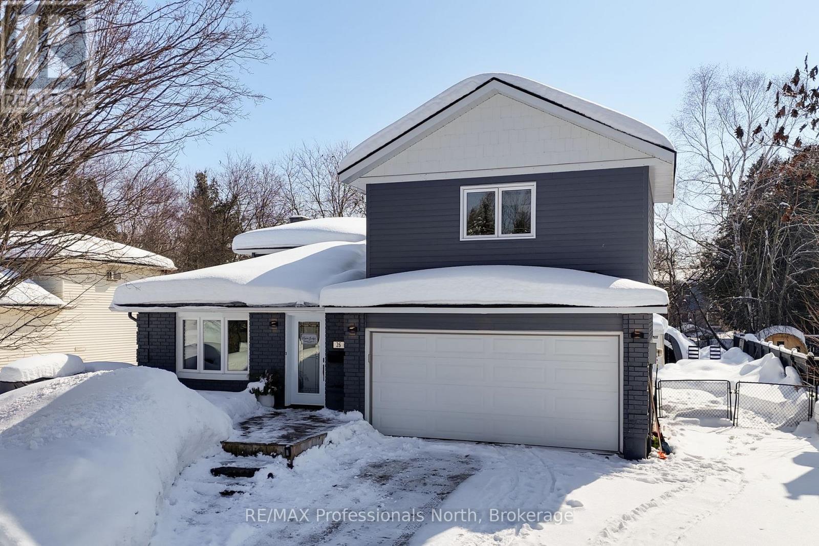 26 Maypark Drive, Bracebridge, Ontario  P1L 1C3 - Photo 3 - X12830124