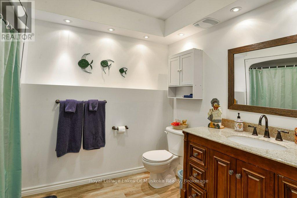 2411 Hwy. 118 E. Highway, Bracebridge, Ontario  P1L 1X1 - Photo 35 - X12831712