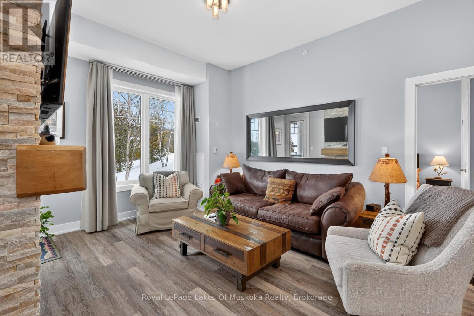 102 - 25 Pen Lake Point Road, Huntsville, Ontario  P1H 1A9 - Photo 6 - X12831966