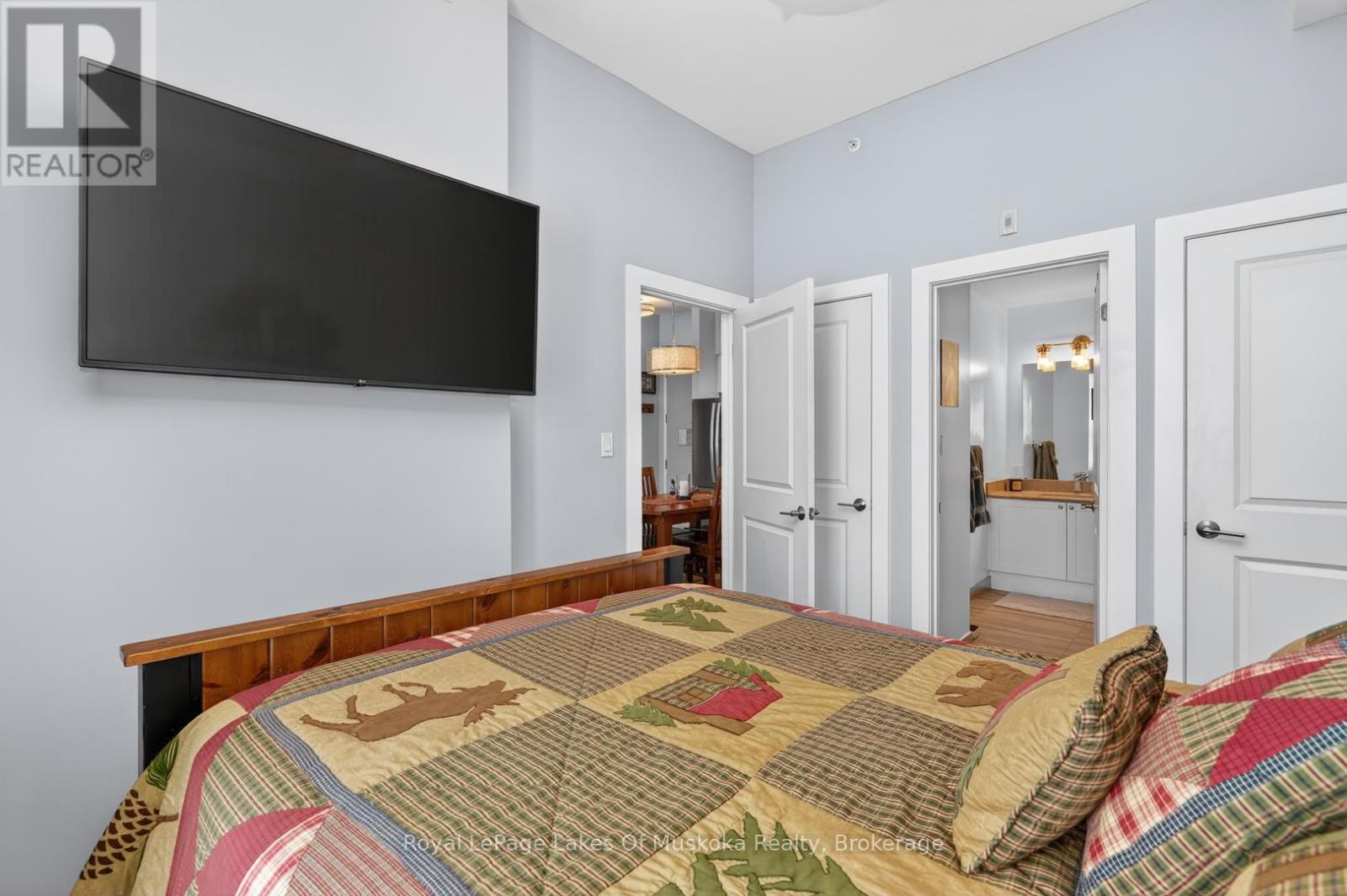 102 - 25 Pen Lake Point Road, Huntsville, Ontario  P1H 1A9 - Photo 9 - X12831966