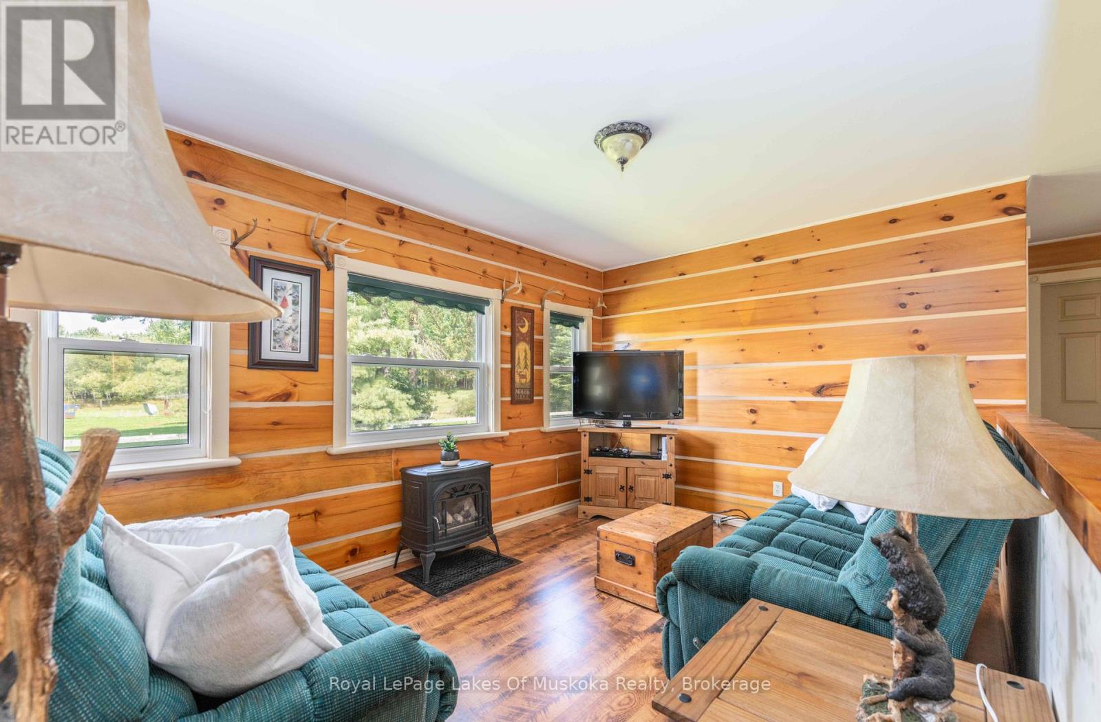 214 North Lancelot Road, Huntsville, Ontario  P0B 1M0 - Photo 8 - X12832716