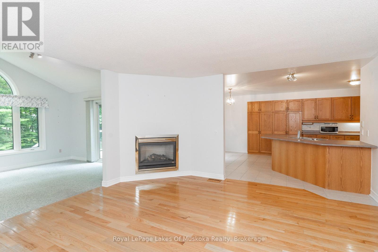 25 Stonehedge Close, Gravenhurst, Ontario  P1P 1Y7 - Photo 11 - X12833586