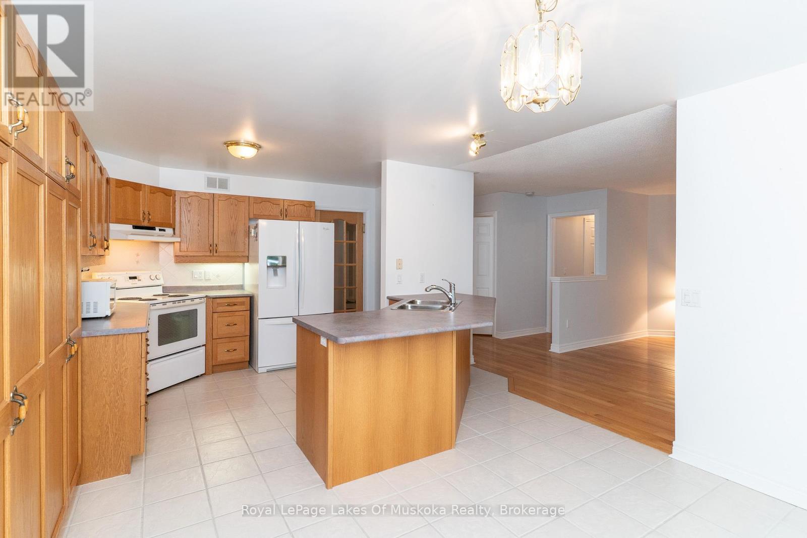 25 Stonehedge Close, Gravenhurst, Ontario  P1P 1Y7 - Photo 17 - X12833586