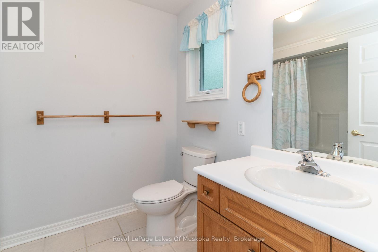 25 Stonehedge Close, Gravenhurst, Ontario  P1P 1Y7 - Photo 22 - X12833586