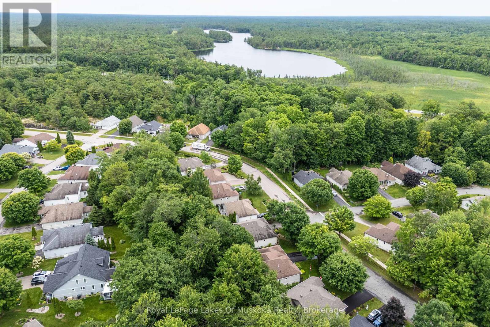 25 Stonehedge Close, Gravenhurst, Ontario  P1P 1Y7 - Photo 42 - X12833586
