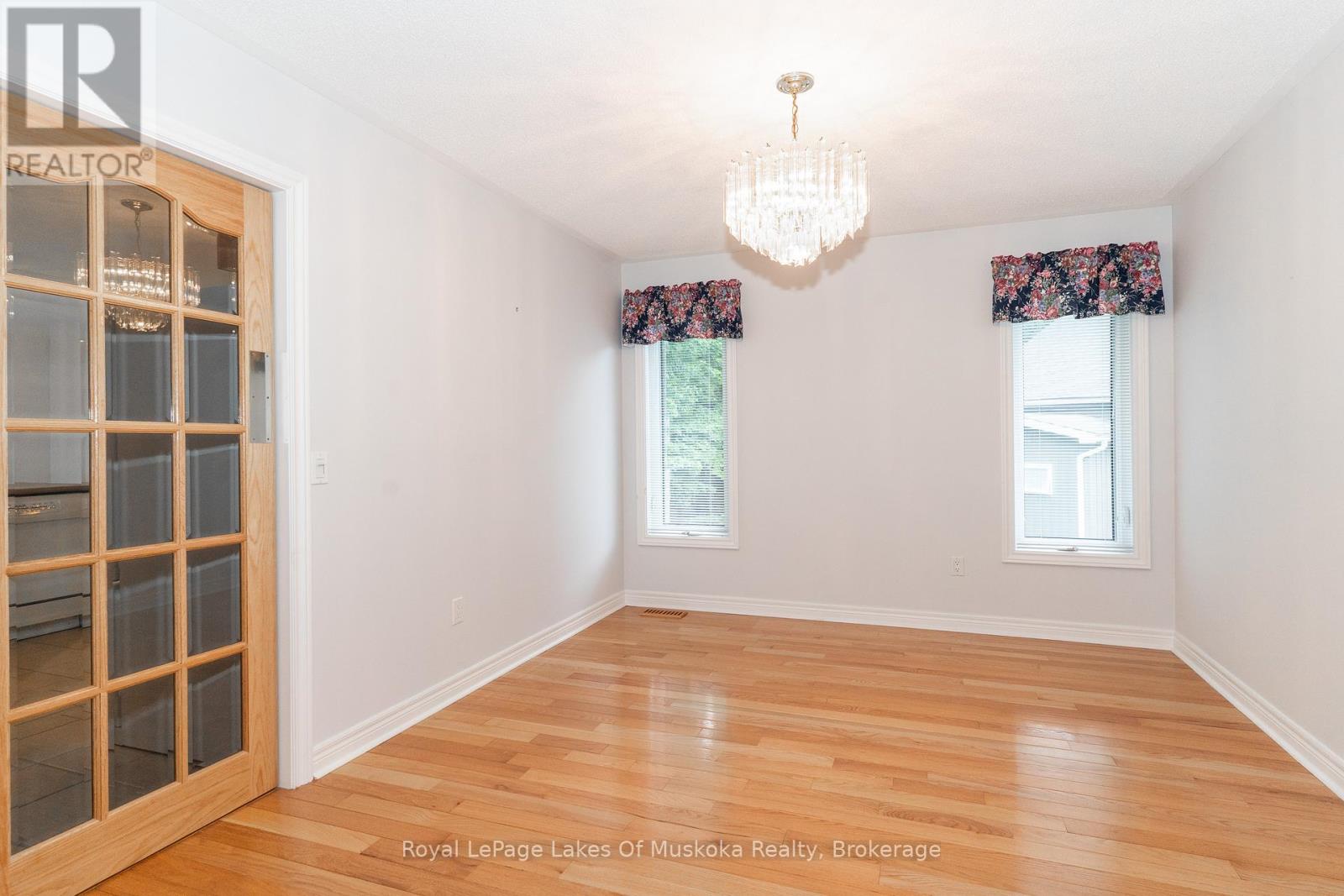 25 Stonehedge Close, Gravenhurst, Ontario  P1P 1Y7 - Photo 7 - X12833586