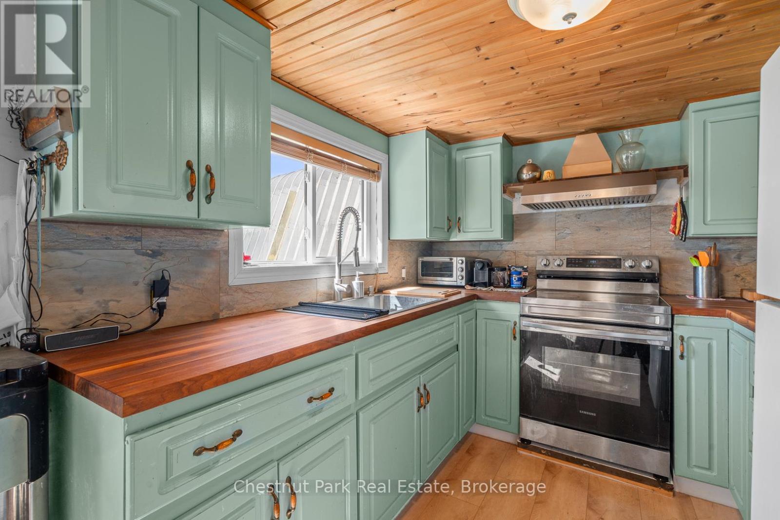 1190 Hekkla Road, Muskoka Lakes, Ontario  P0C 1J0 - Photo 17 - X12835060