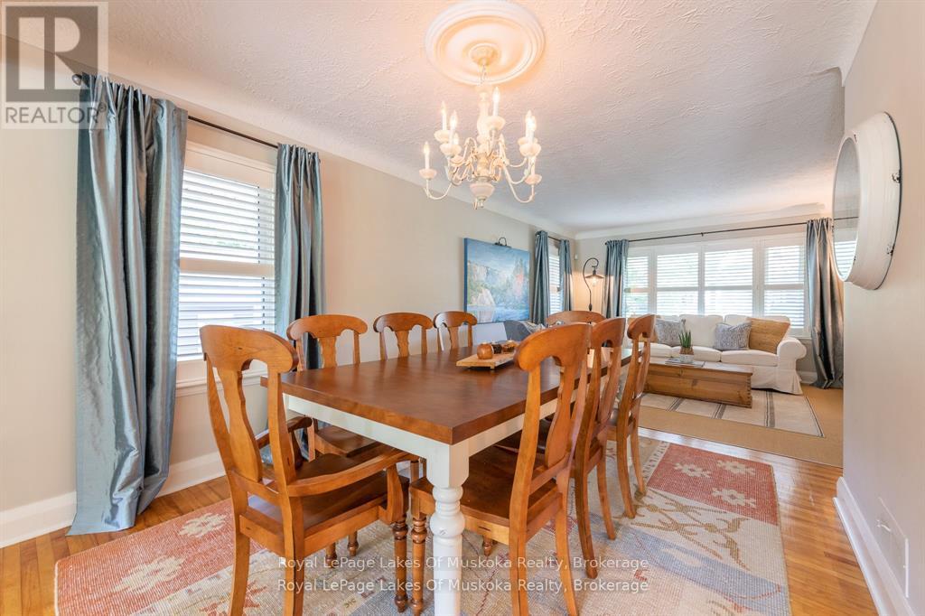 9 Mountview Avenue, Huntsville, Ontario  P1H 1G8 - Photo 9 - X12835352