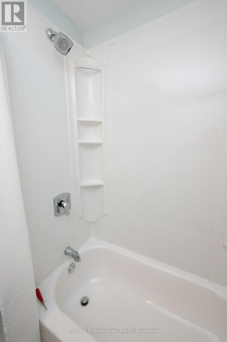 10 Florence Street W, Huntsville, Ontario  P1H 1T2 - Photo 16 - X12836470