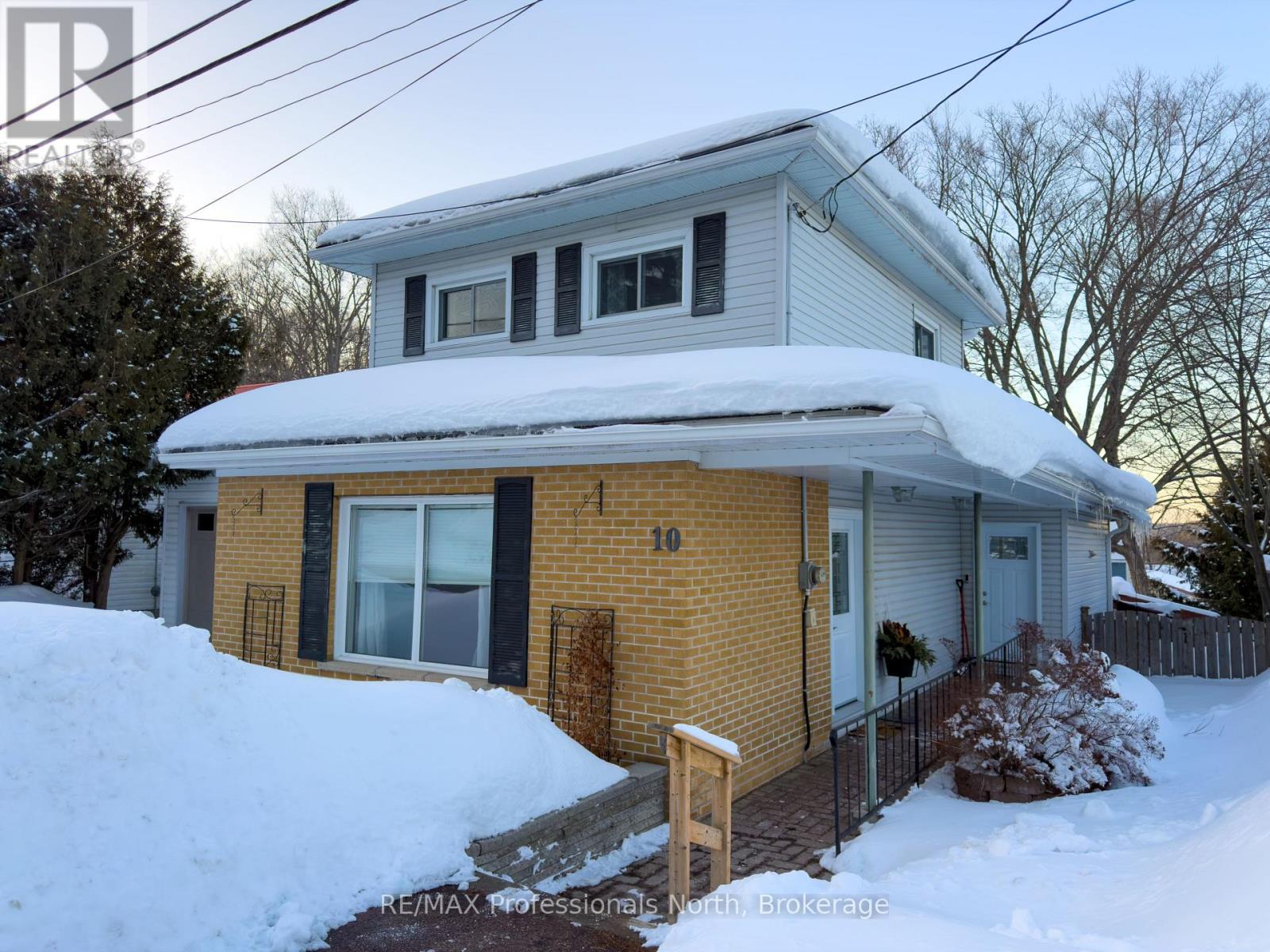 10 Florence Street W, Huntsville, Ontario  P1H 1T2 - Photo 4 - X12836470