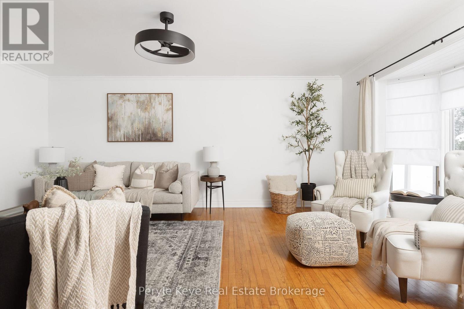 11 Silverwood Drive, Huntsville, Ontario  P1H 1N1 - Photo 4 - X12837588