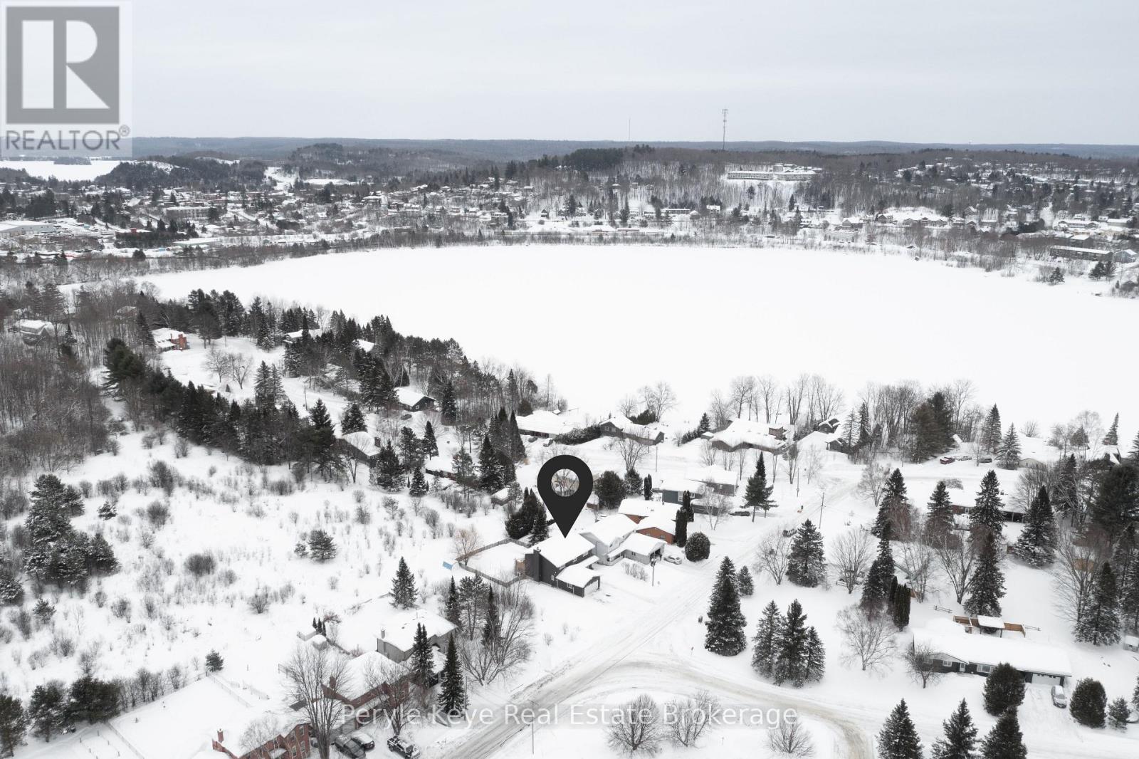 11 Silverwood Drive, Huntsville, Ontario  P1H 1N1 - Photo 6 - X12837588