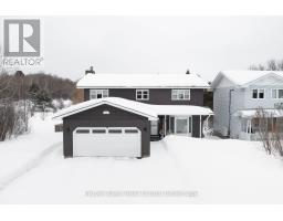 11 SILVERWOOD DRIVE, Huntsville, Ontario