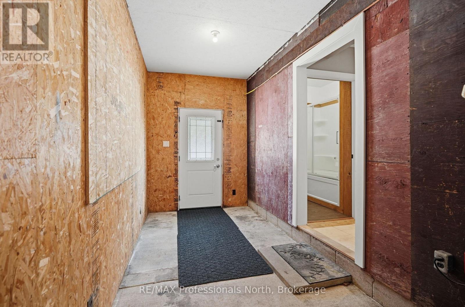 1003 Settlers Lane, Bracebridge, Ontario  P1L 1W9 - Photo 10 - X12837644