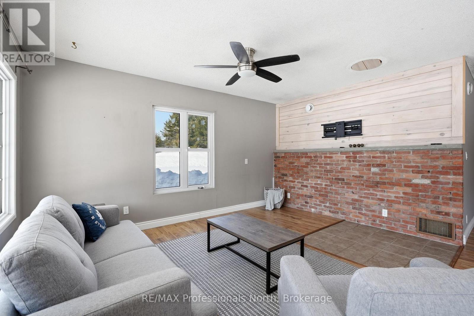 1003 Settlers Lane, Bracebridge, Ontario  P1L 1W9 - Photo 19 - X12837644