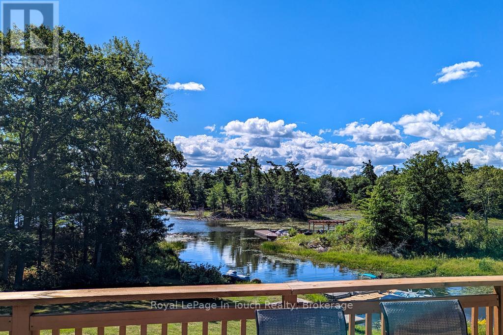 2974 Island 1040, Georgian Bay, Ontario  P0E 1E0 - Photo 16 - X12838472