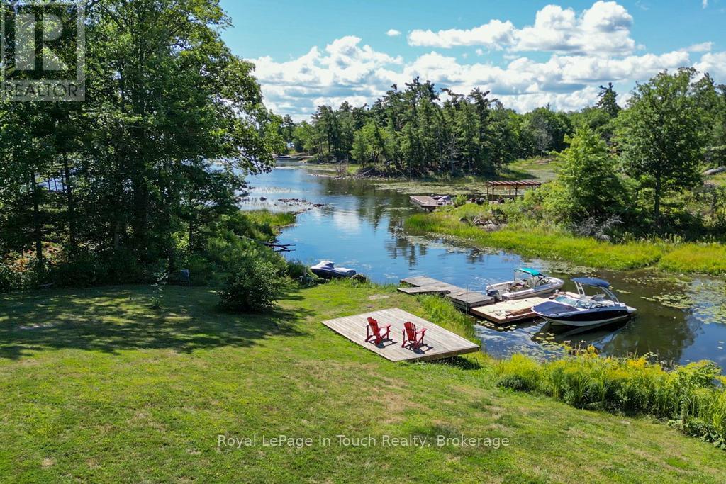 2974 Island 1040, Georgian Bay, Ontario  P0E 1E0 - Photo 23 - X12838472