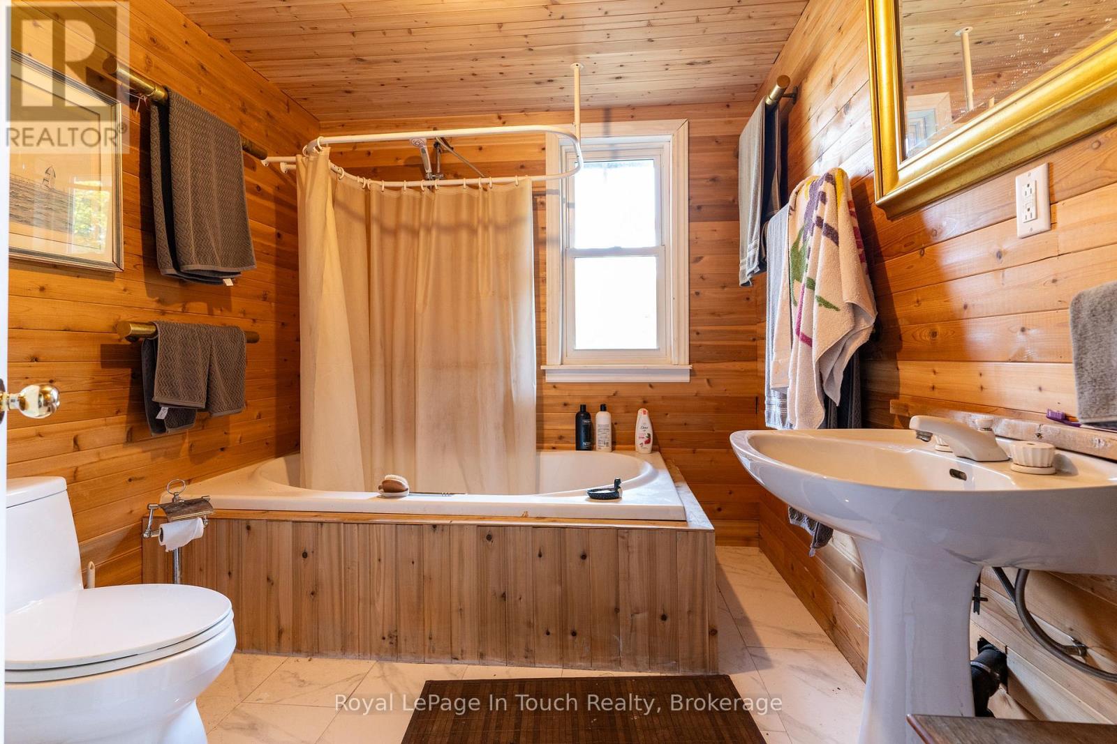 1276 Island 980, Georgian Bay, Ontario  P0E 1E0 - Photo 16 - X12838692