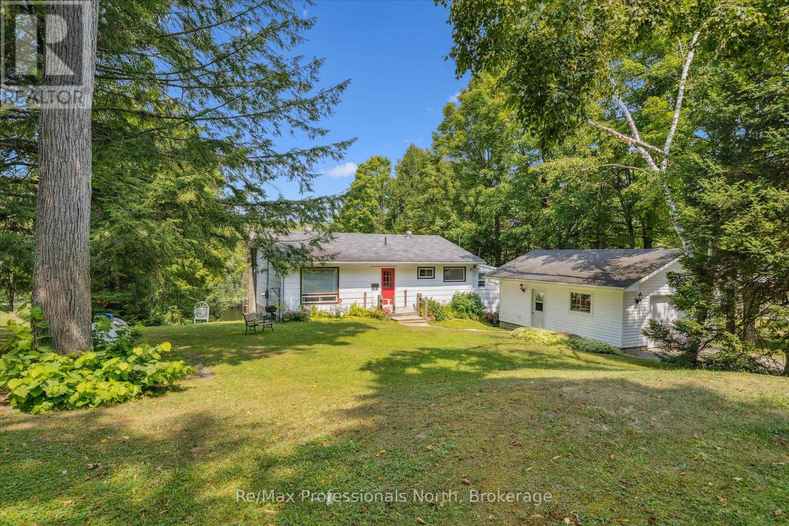 1042 River Haven Road, Bracebridge, Ontario  P1L 1X1 - Photo 2 - X12840790