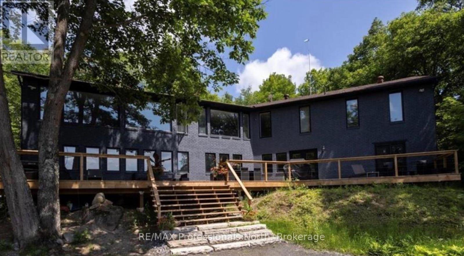 1023 Ril Lake Road, Lake Of Bays, Ontario  P0B 1A0 - Photo 1 - X12843842
