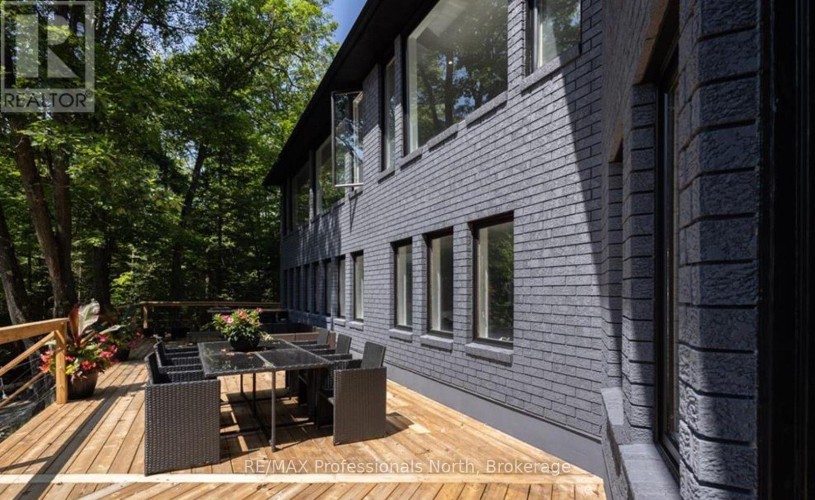 1023 Ril Lake Road, Lake Of Bays, Ontario  P0B 1A0 - Photo 3 - X12843842