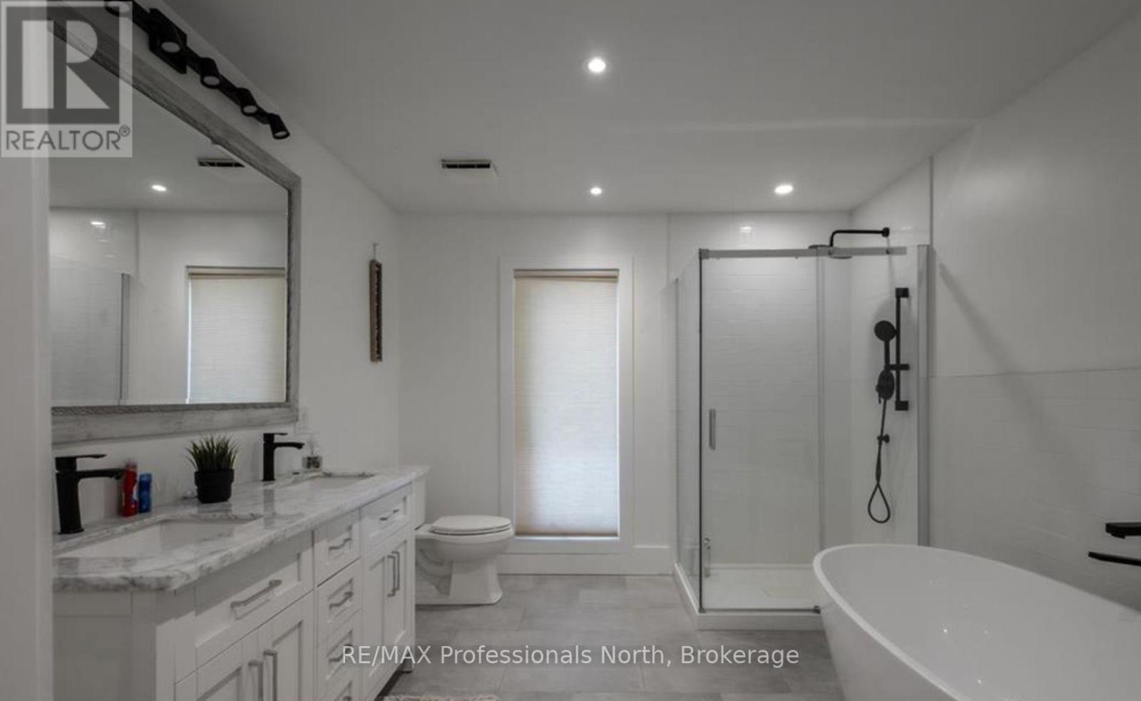 1023 Ril Lake Road, Lake Of Bays, Ontario  P0B 1A0 - Photo 9 - X12843842