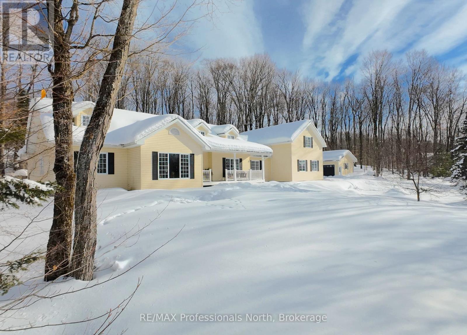 31 Deerfoot Trail, Huntsville, Ontario  P1H 0A6 - Photo 1 - X12845990