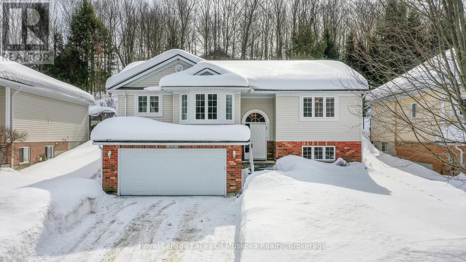 25 Kendra Crescent, Huntsville, Ontario  P1H 2M5 - Photo 1 - X12848400