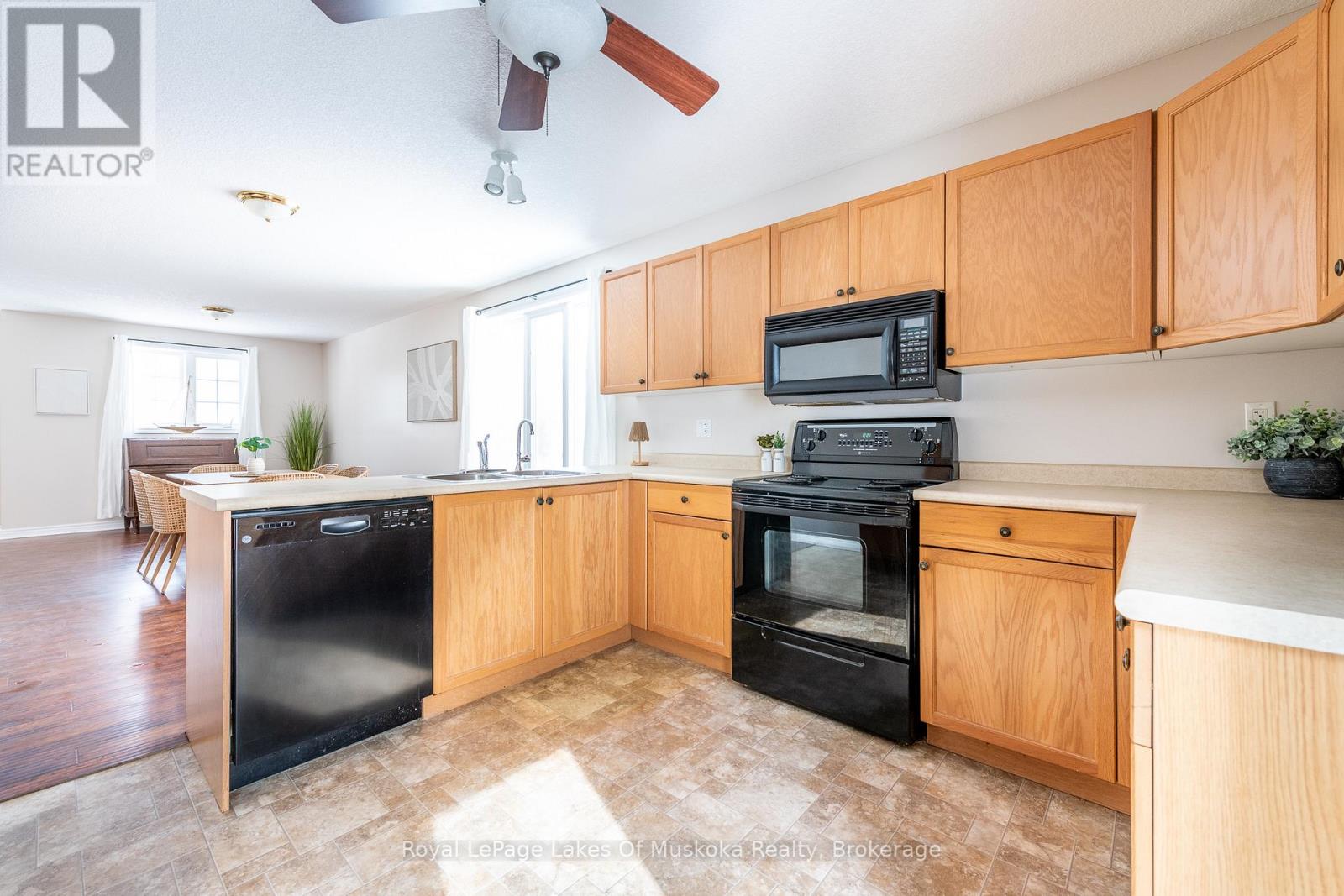 25 Kendra Crescent, Huntsville, Ontario  P1H 2M5 - Photo 11 - X12848400