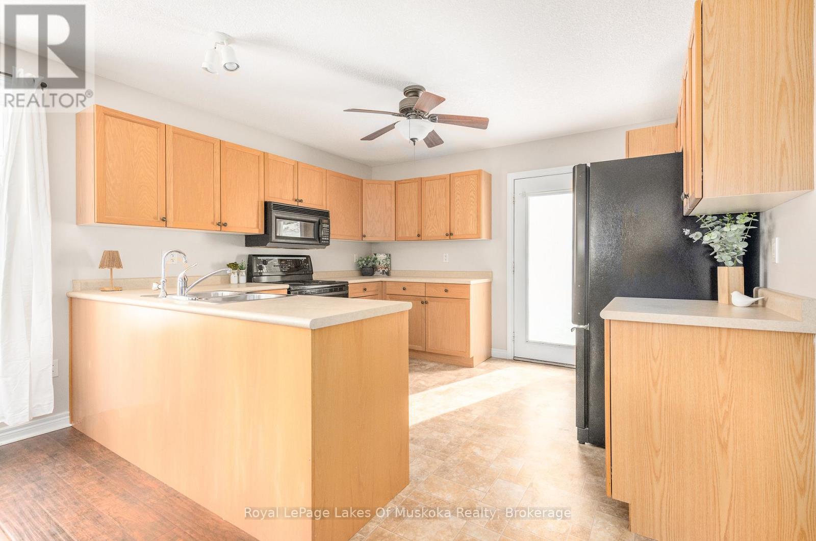 25 Kendra Crescent, Huntsville, Ontario  P1H 2M5 - Photo 9 - X12848400