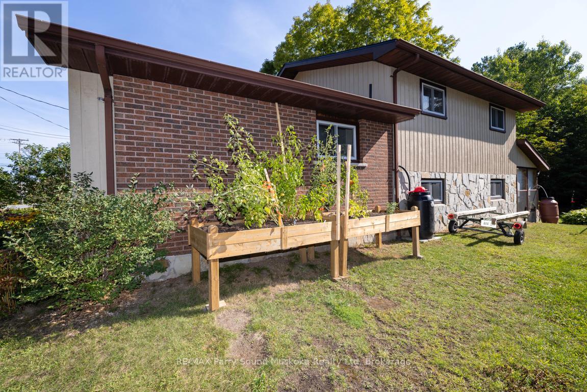 28 Forest Street, Parry Sound, Ontario  P2A 2P9 - Photo 33 - X12849086