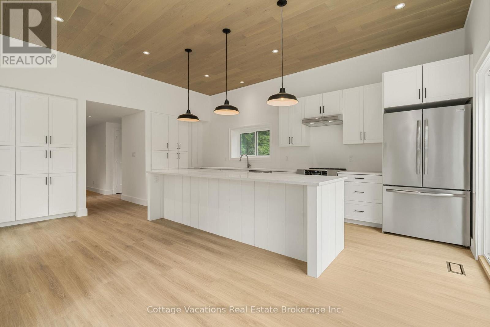 225 Etwell Road, Huntsville, Ontario  P1H 2J2 - Photo 11 - X12849260