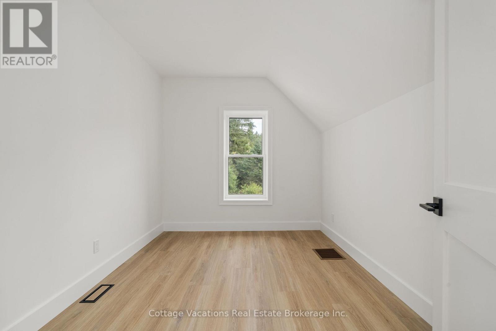 225 Etwell Road, Huntsville, Ontario  P1H 2J2 - Photo 31 - X12849260