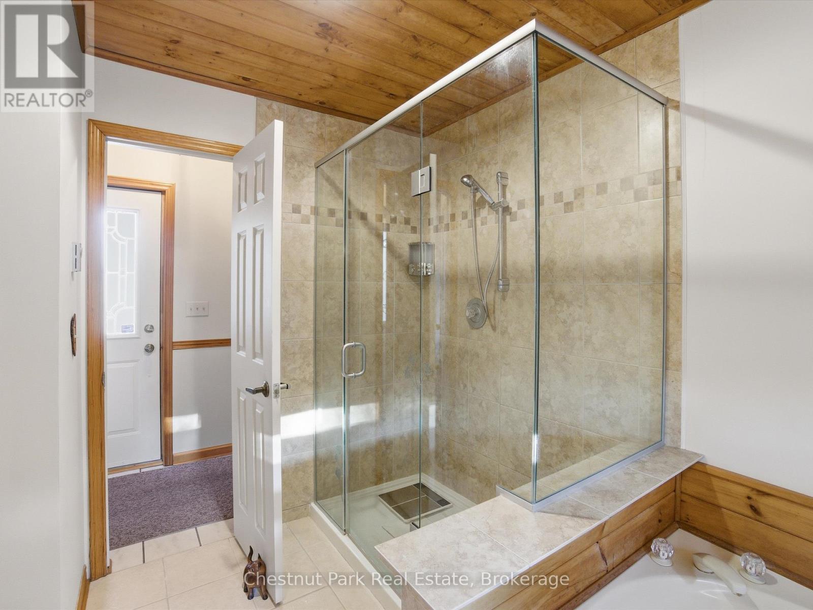 1077 Fairy Falls Road, Lake Of Bays, Ontario  P0B 1A0 - Photo 24 - X12849558