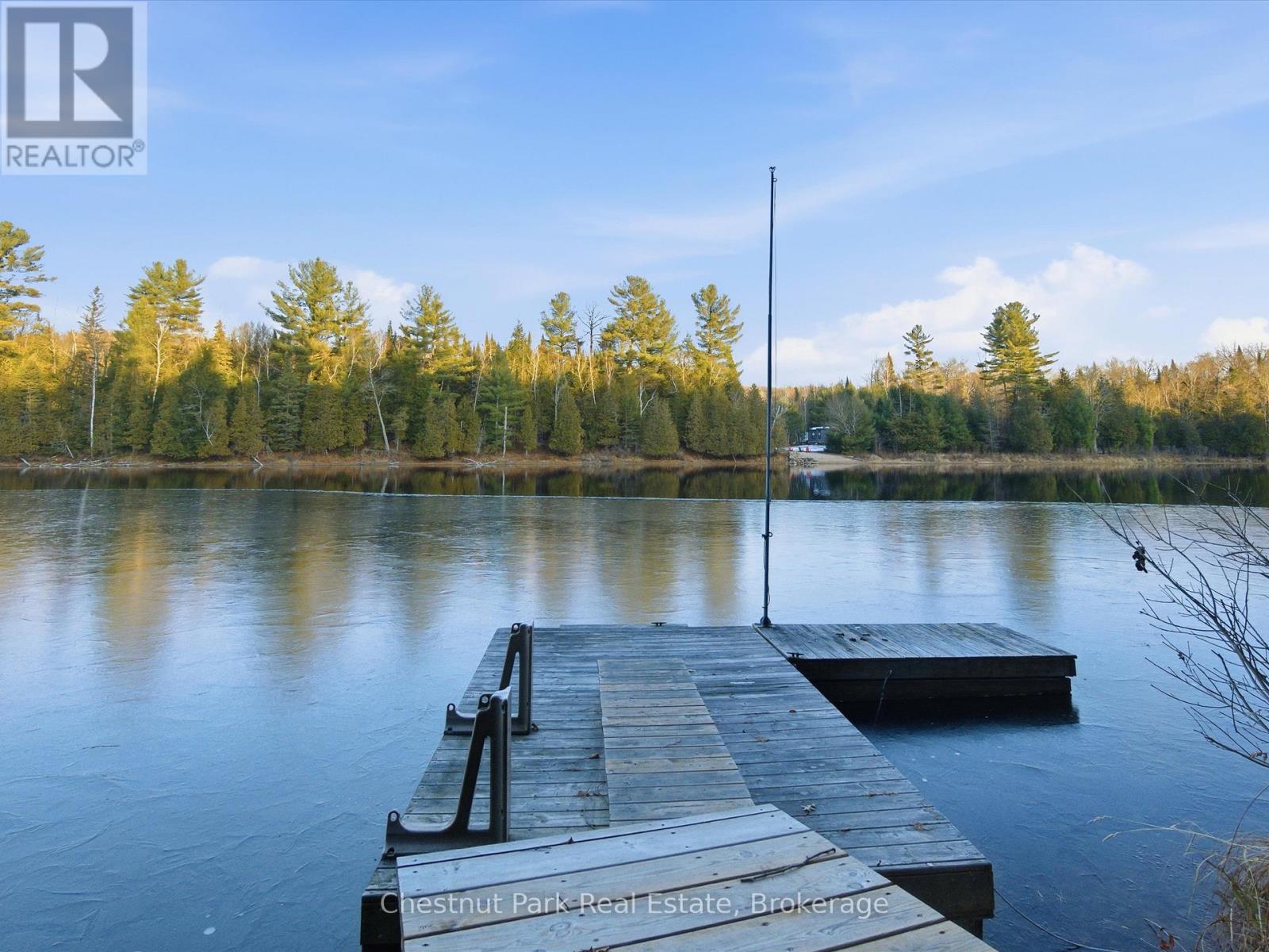 1077 Fairy Falls Road, Lake Of Bays, Ontario  P0B 1A0 - Photo 7 - X12849558