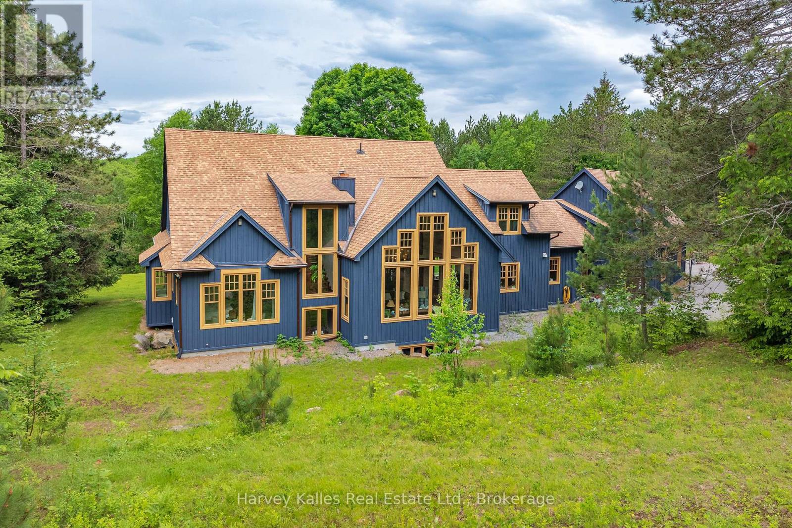 1074 Tally Ho Winter Park Road, Lake Of Bays, Ontario  P1H 2J6 - Photo 3 - X12850508