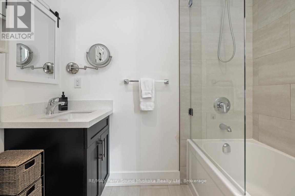 54 Lake Ridge Road, Seguin, Ontario  P0C 1J0 - Photo 34 - X12851026