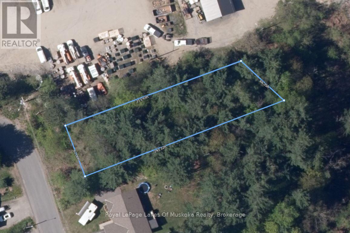 206 Vel-Dor Crescent, Bracebridge, Ontario  P1L 1J4 - Photo 1 - X12852426