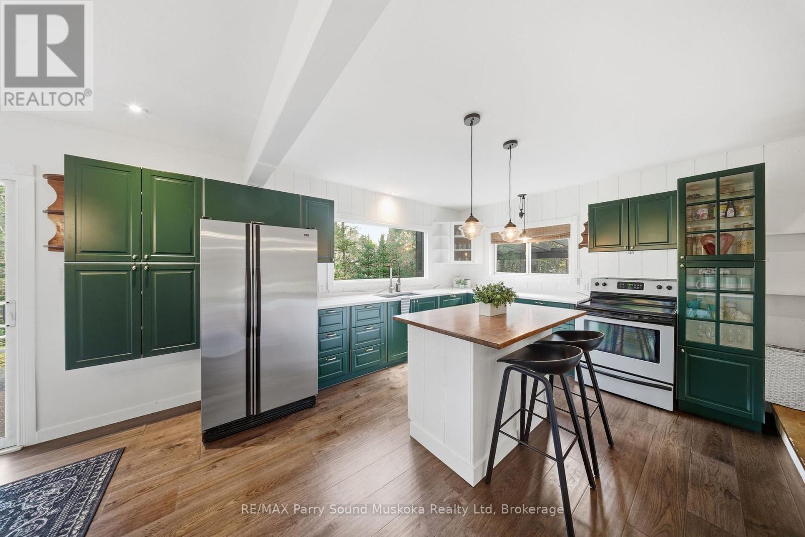 39 Groeger Road, Huntsville, Ontario  P1H 2J4 - Photo 12 - X12854940