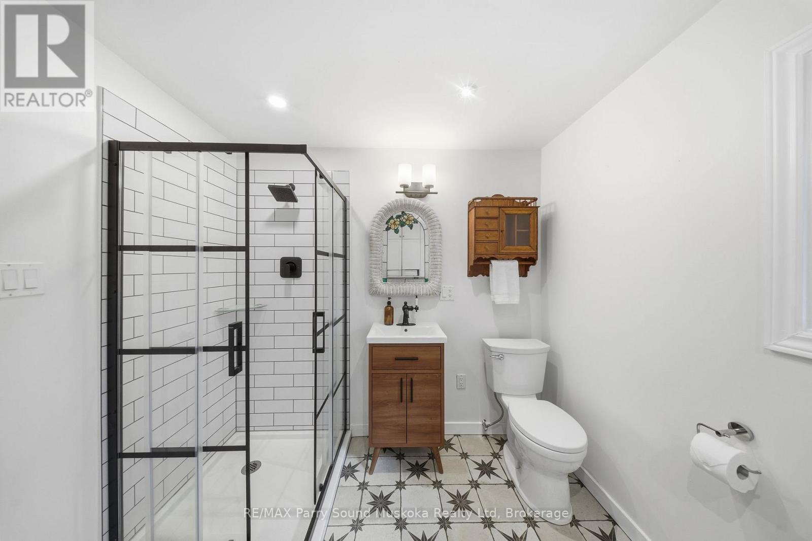 39 Groeger Road, Huntsville, Ontario  P1H 2J4 - Photo 19 - X12854940