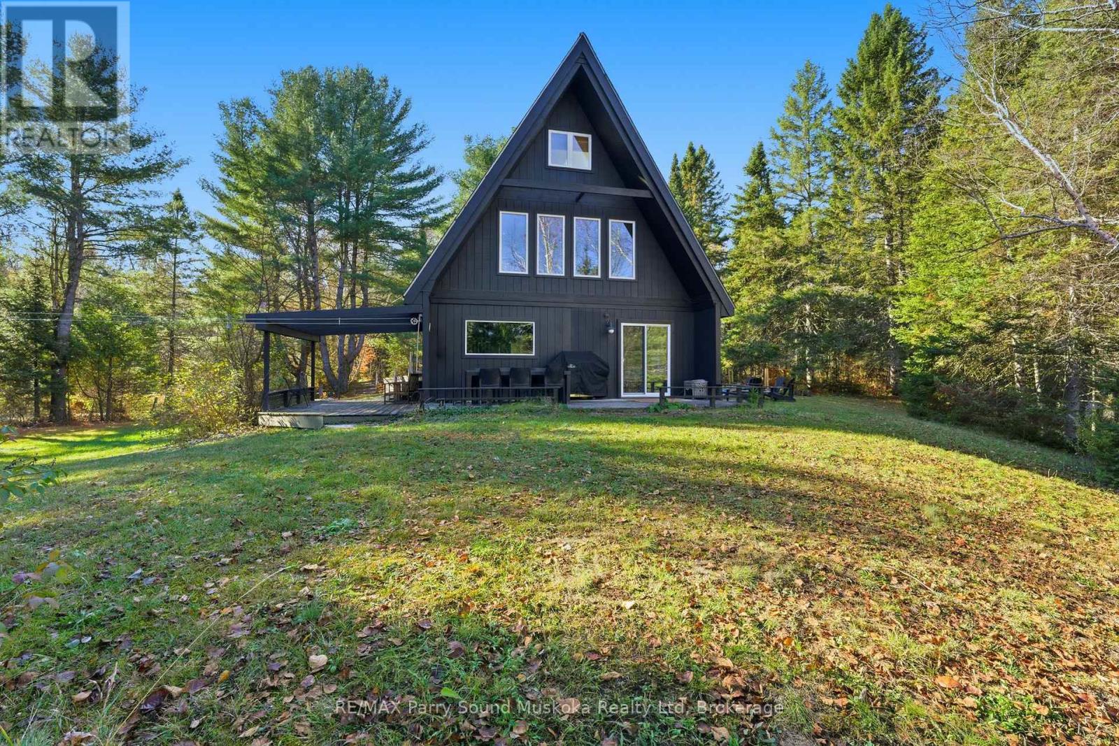 39 Groeger Road, Huntsville, Ontario  P1H 2J4 - Photo 3 - X12854940