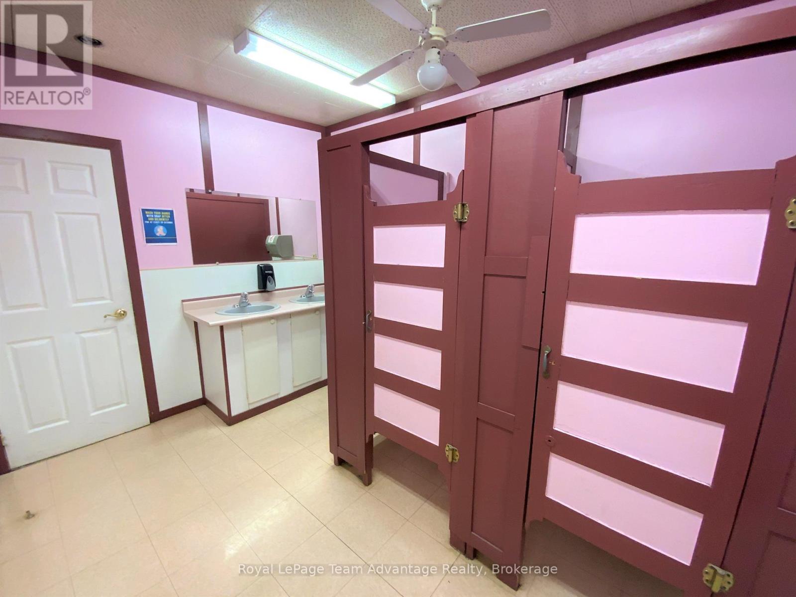 58 Bowes Street, Parry Sound, Ontario  P2A 2L3 - Photo 10 - X12855970