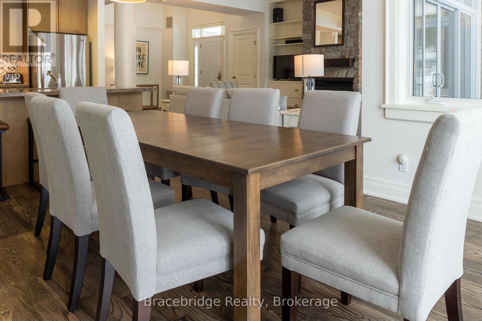 G104-D2 - 1869 Muskoka Road 118 Highway W, Muskoka Lakes, Ontario  P1L 1W8 - Photo 12 - X12857606