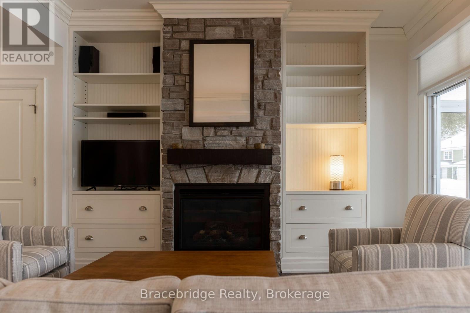 G104-D2 - 1869 Muskoka Road 118 Highway W, Muskoka Lakes, Ontario  P1L 1W8 - Photo 13 - X12857606