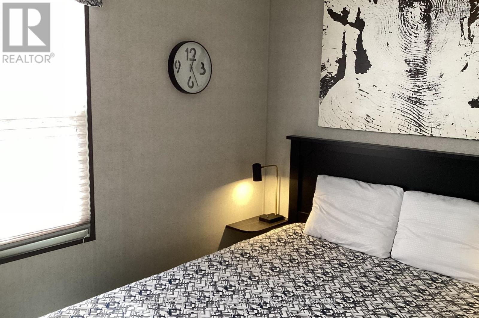 719 Poplar Crescent, Bracebridge, Ontario  P1L 1W9 - Photo 12 - X12858234