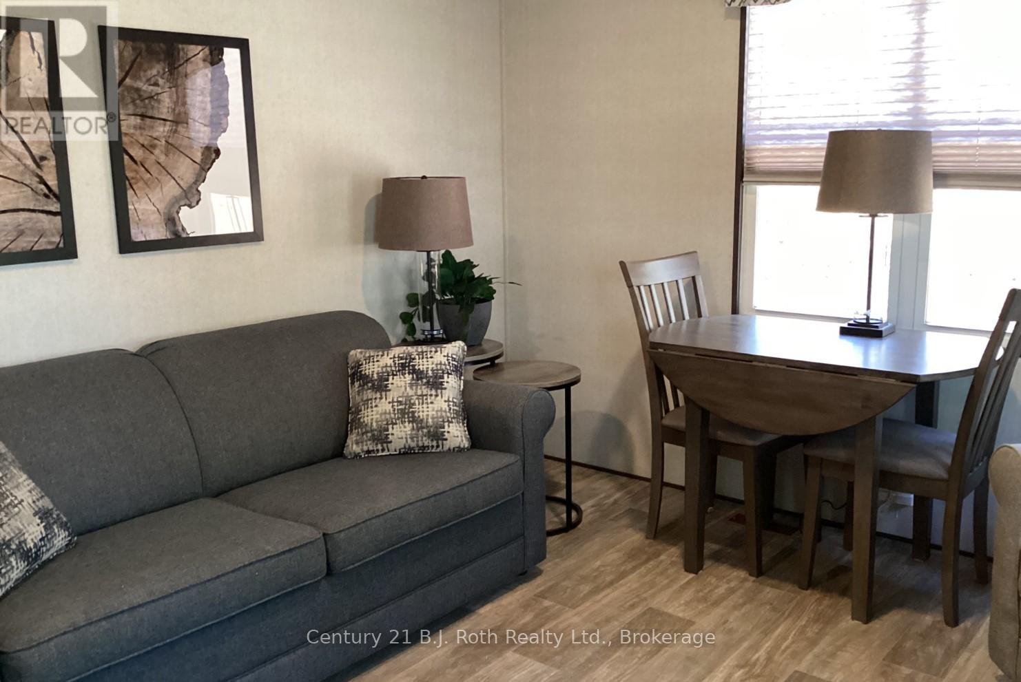 719 Poplar Crescent, Bracebridge, Ontario  P1L 1W9 - Photo 20 - X12858234