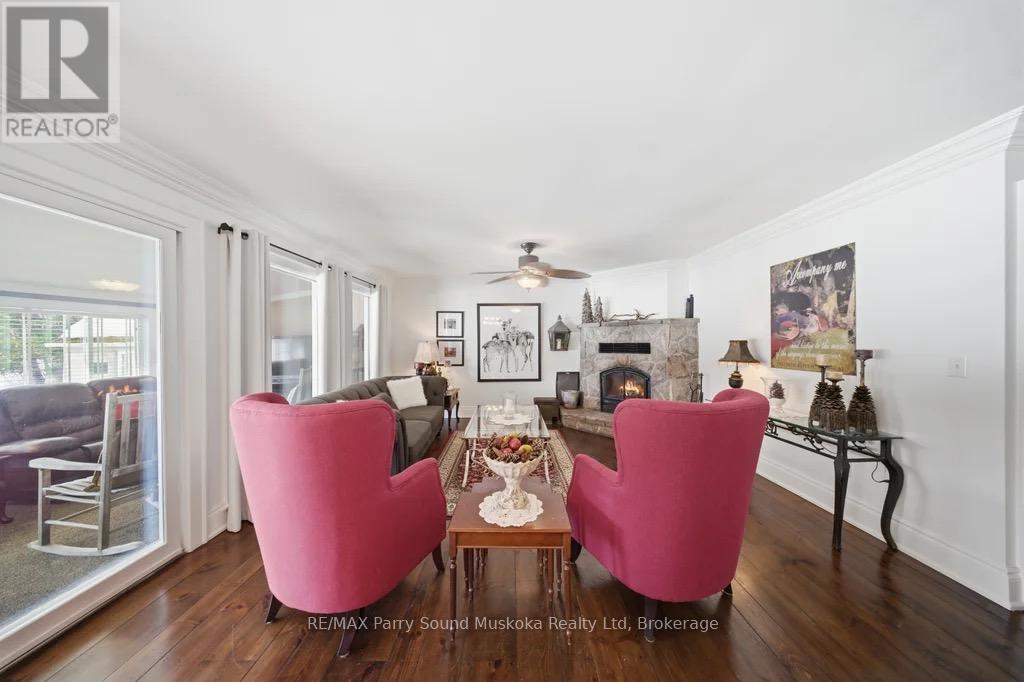 49 Maple Street, Seguin, Ontario  P0C 1J0 - Photo 8 - X12859382