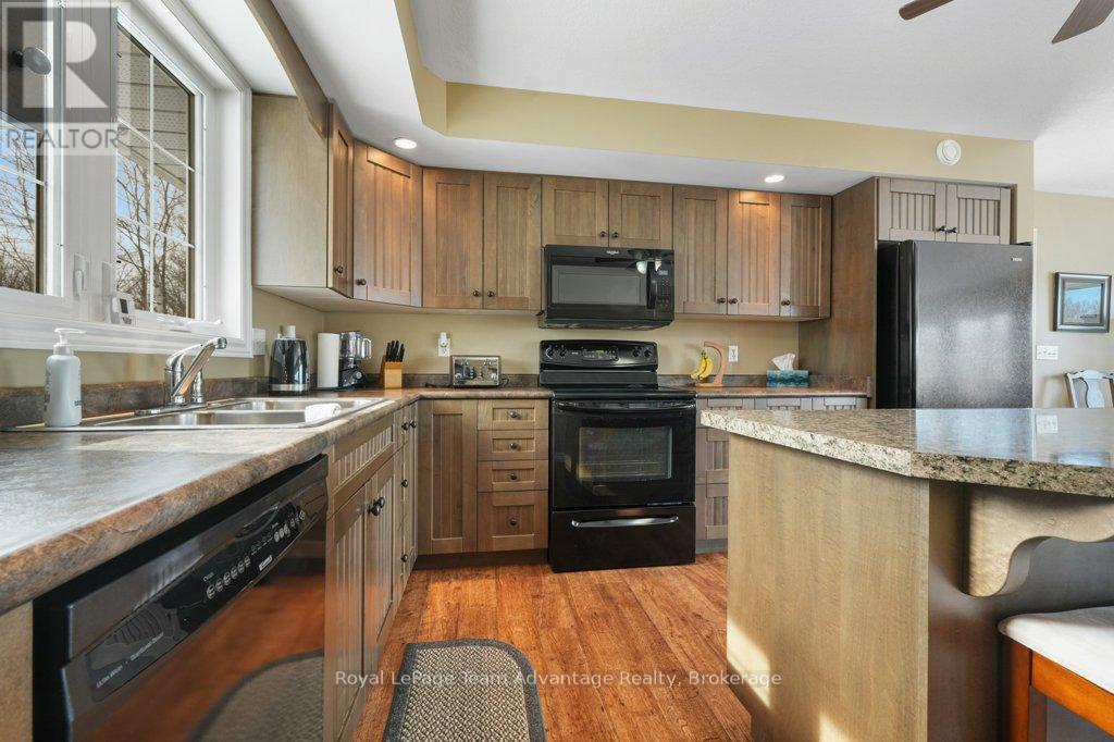 520 Star Lake Road, Seguin, Ontario  P2A 1J0 - Photo 10 - X12860844